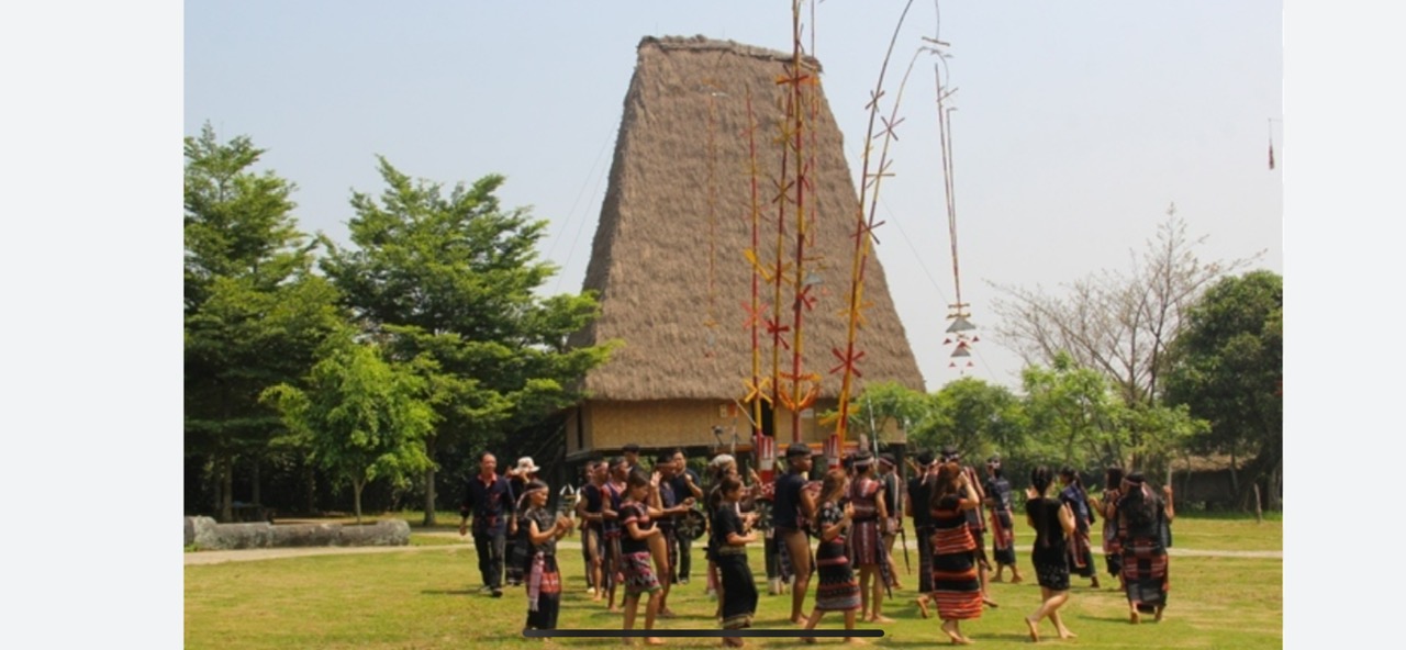 Explore Kon Tum & Ba Na Ethnic Culture with Dalat Easy