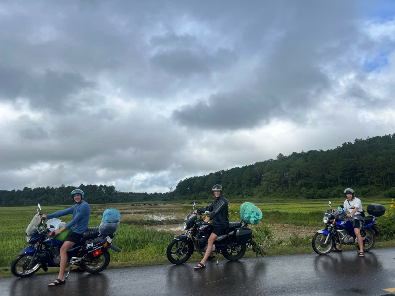 Discover Da Lat’s beauty on a motorbike with the original Easyriders since 1992. Authentic tours, local guides, and unforgettable adventures.