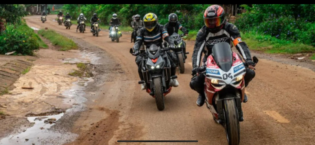 “Self-Drive Adventure: Explore Vietnam’s Hidden Roads with Dalat Easyrider”