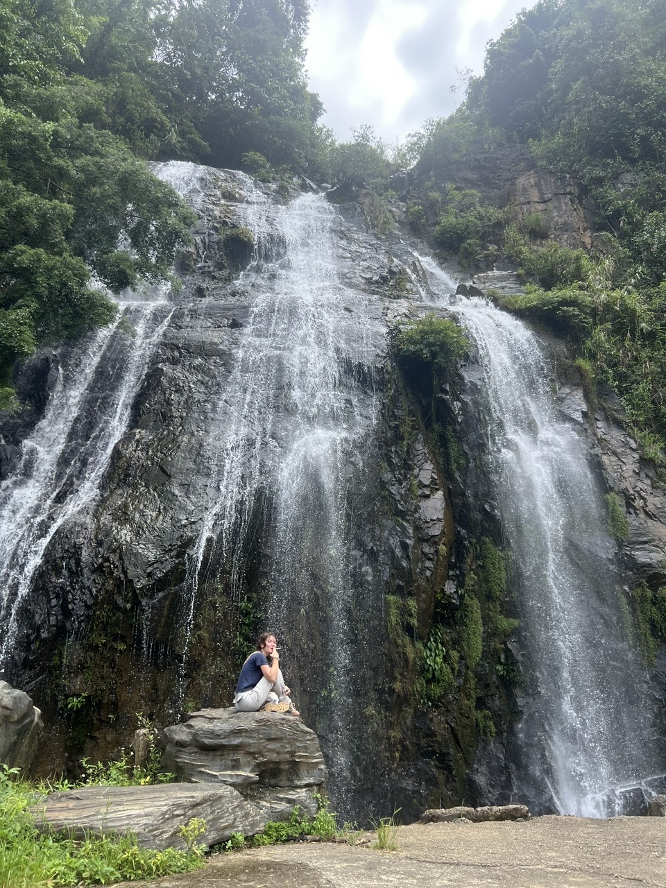 🚀 Why Choose Dalat Easyrider Over a Regular Car Tour?  Experience Vietnam like a local – on two wheels, not behind glass.