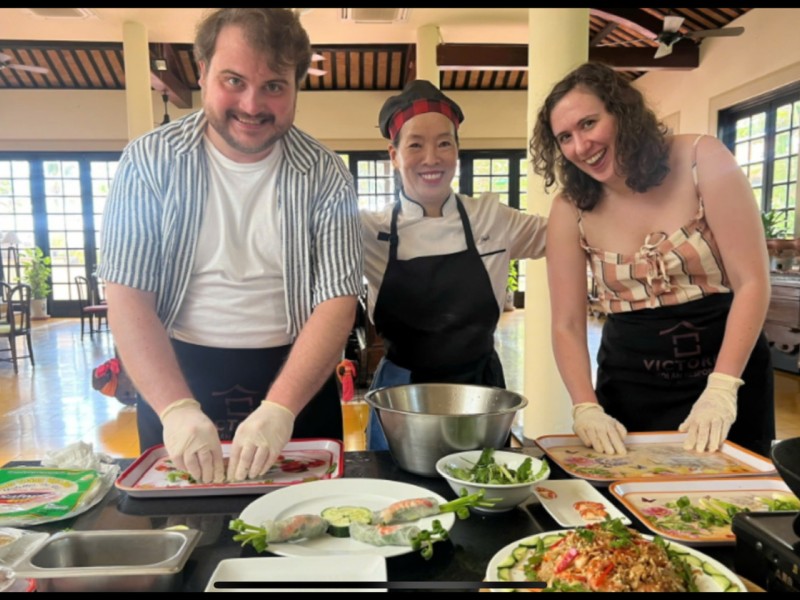 European Travelers Learn to Cook Vietnam’s Traditional Dishes with Dalat Easyrider