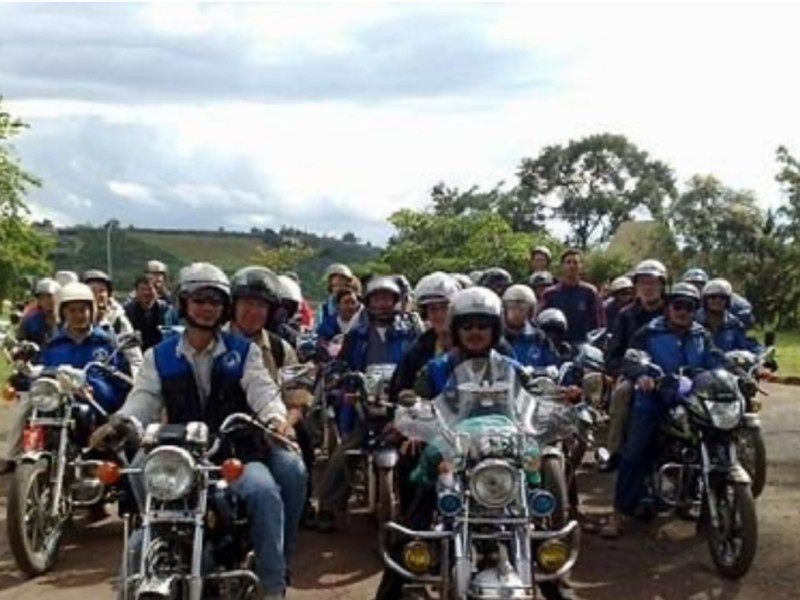 Easyrider Vietnam – The Ultimate Freedom Adventure from North to South”#EasyriderVietnam #VietnamMotorbikeTour #RideVietnam #MotorbikeAdventure #ExploreVietnam #VietnamTravel #FreedomOnWheels #BackroadsVietnam #RealVietnamExperience