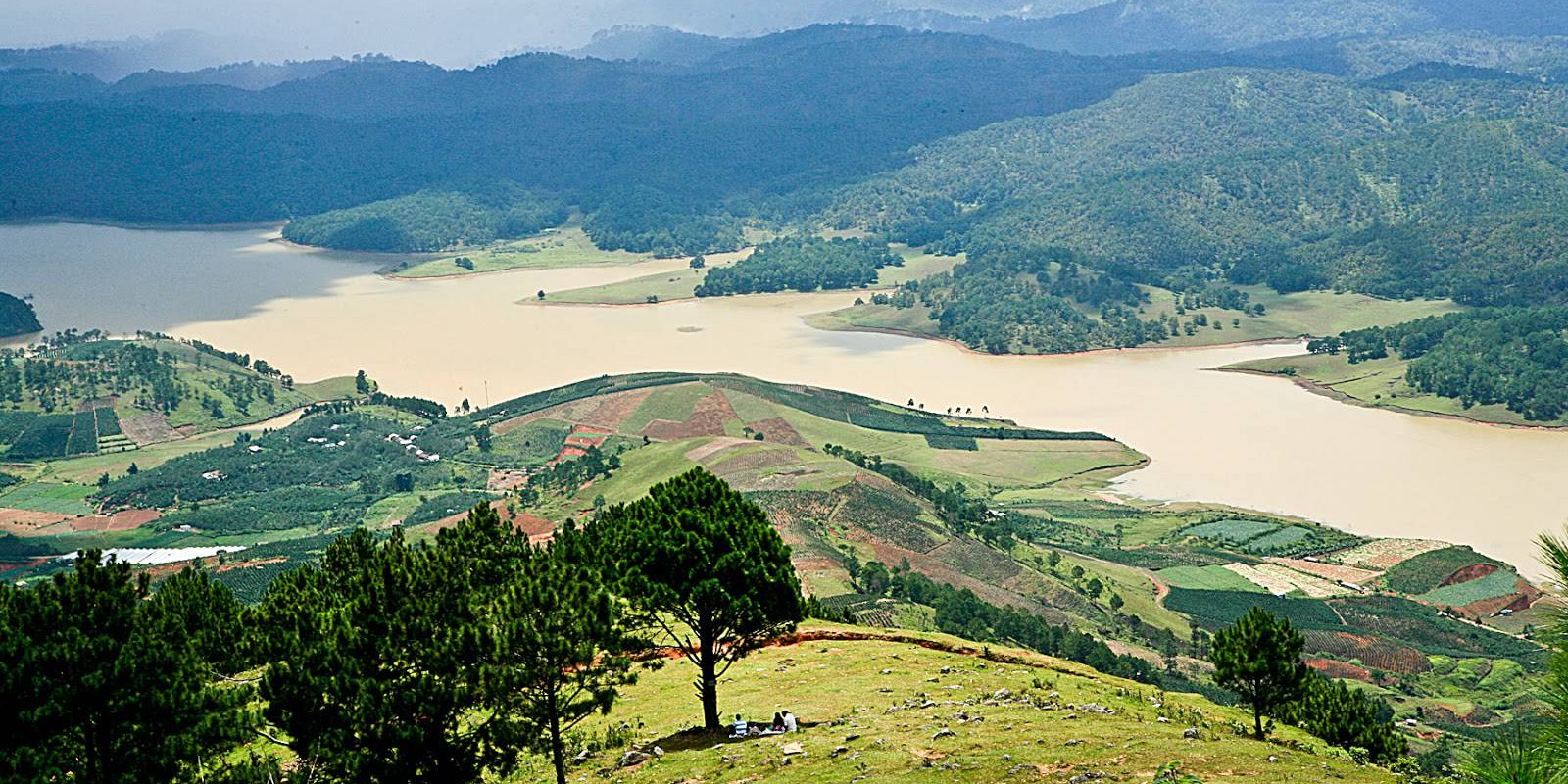 Elephant Mountain & Langbiang Hiking Tour