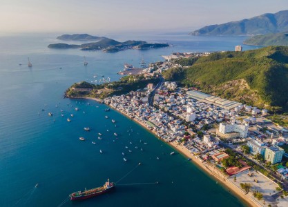 Nha Trang – Vietnam’s Coastal Paradise of Sun, Sea, and Culture