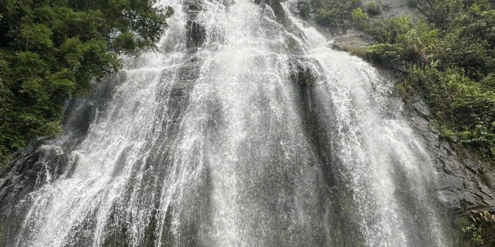 Explore Da Lat by Motorcycle: Waterfalls, Coffee Farms & Silk Factories